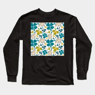 Copy of Green Lucky Clover Hand Drawn Pattern Long Sleeve T-Shirt